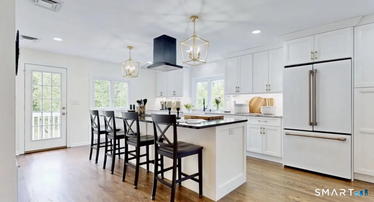561 Wintergreen Avenue, Hamden, CT