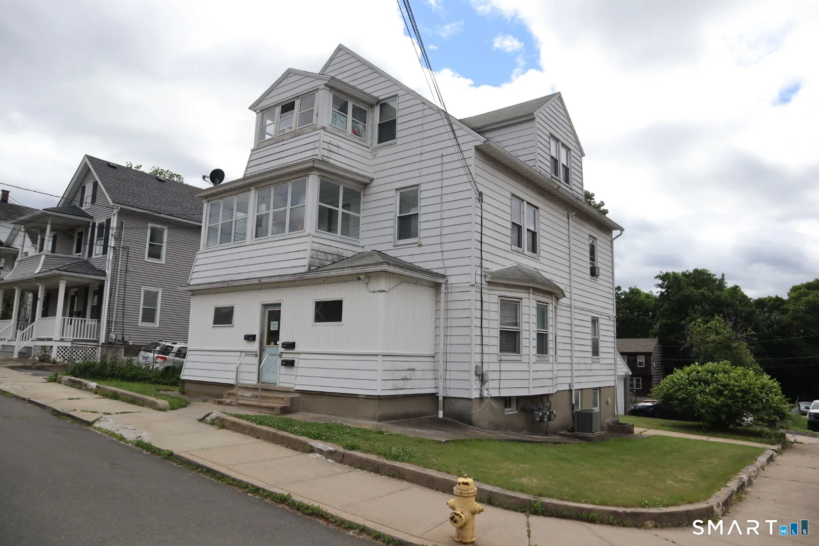 73 Root Avenue, Ansonia, CT