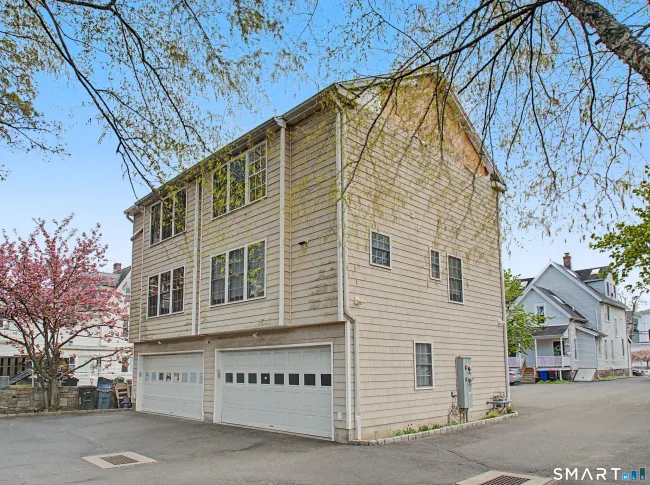 10 B Elm Street