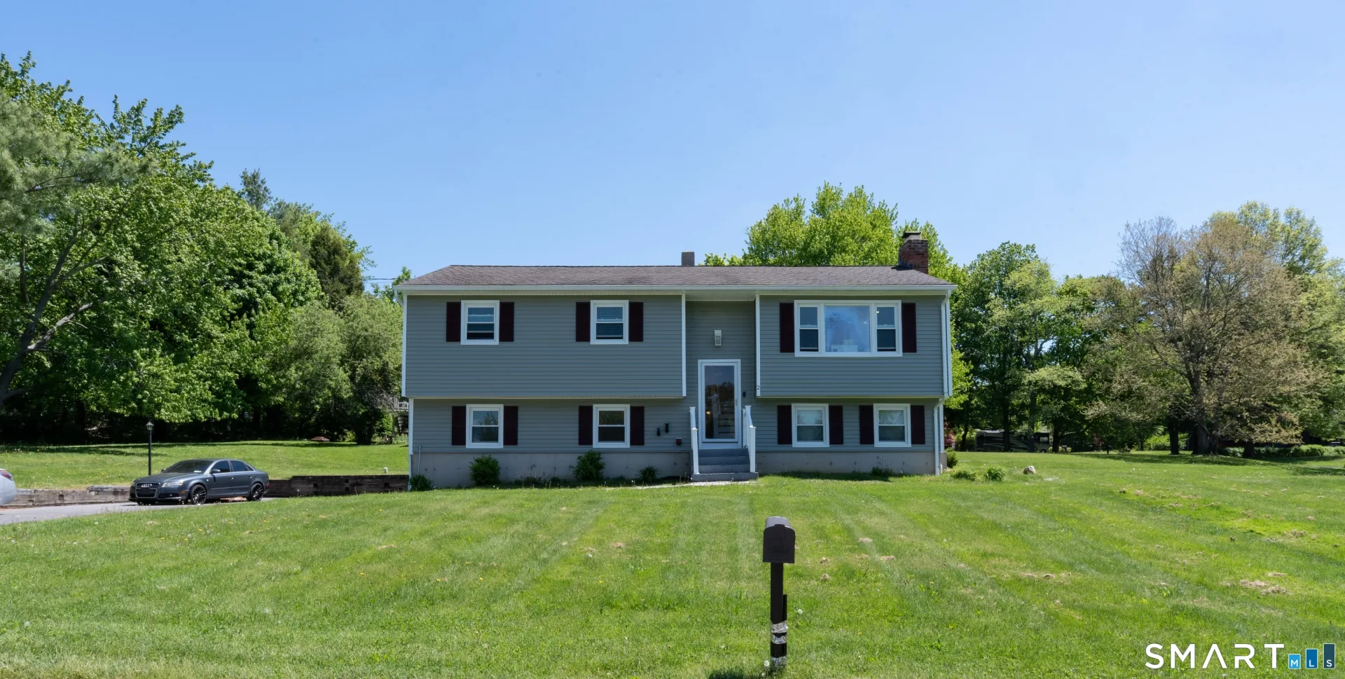 2 Carriage Drive, New Milford, CT