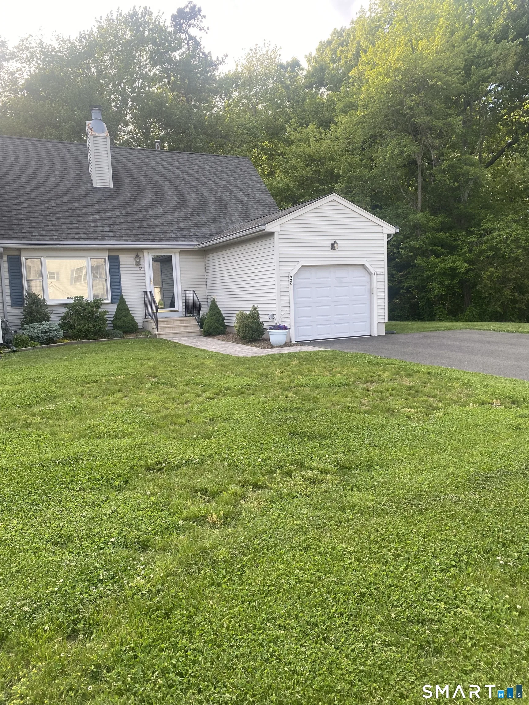 28 Deer Run Trail, Manchester, CT