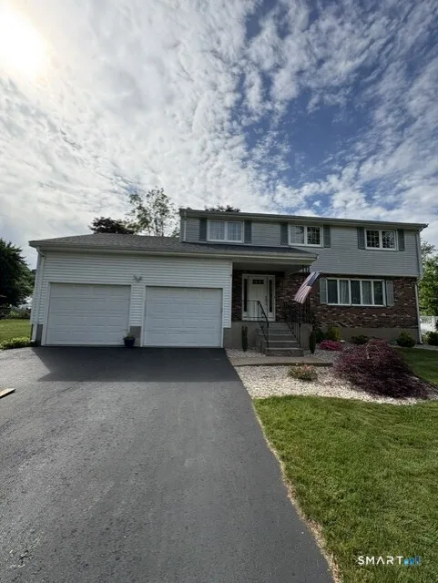 17 Lancaster Road, Cromwell, CT