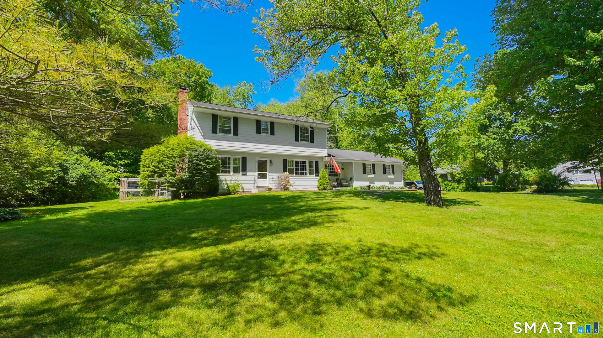 27 Powder Horn Hill, Brookfield, CT