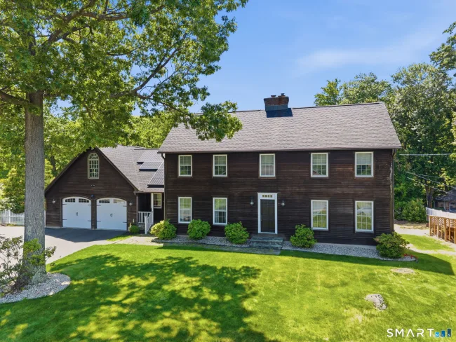 447 Hart Street