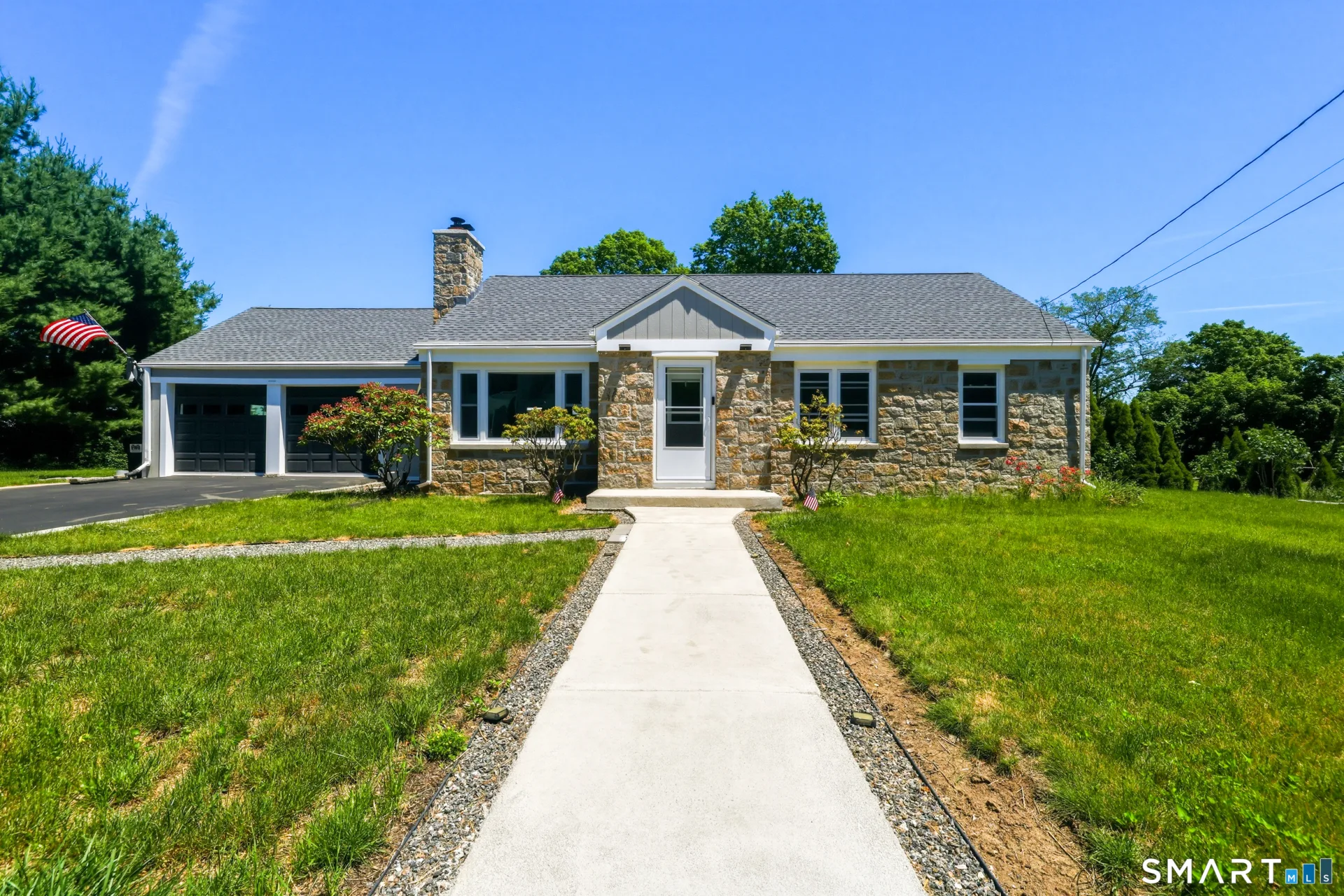 24 Crown Street, Trumbull, CT