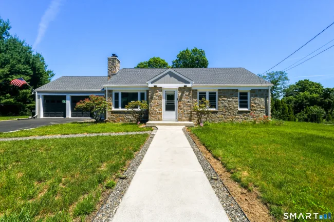 24 Crown Street, Trumbull, CT