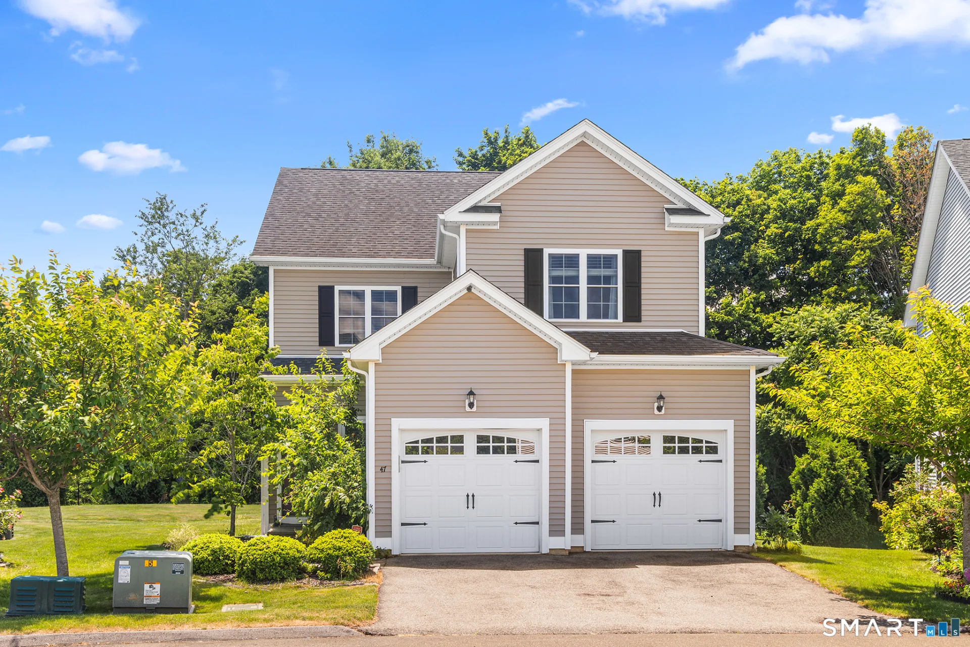 47 Lexington Gardens #47, North Haven, CT