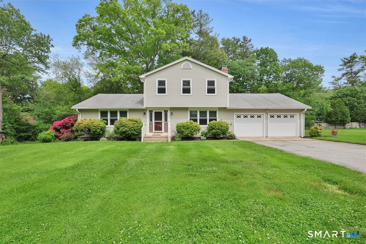 8 Cheryl Avenue, Killingly, CT
