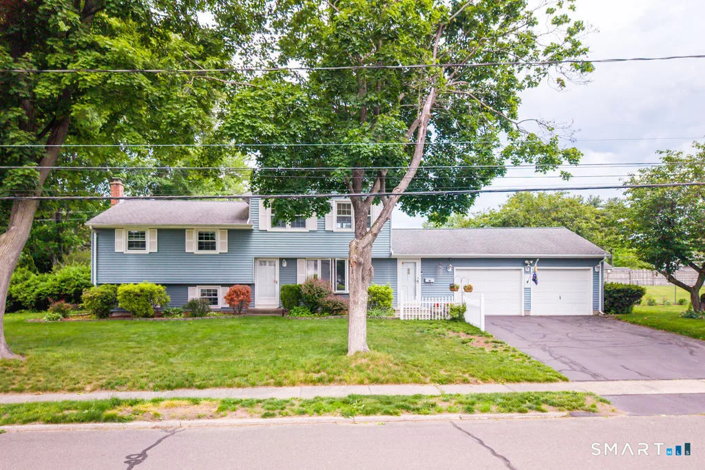66 Carol Drive, Plainville, CT