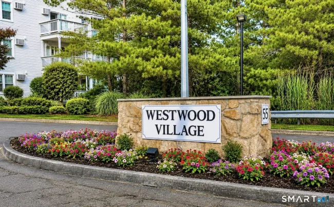 55 Mill Plain Road #6-7