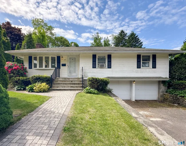 38 Fleetwood Drive