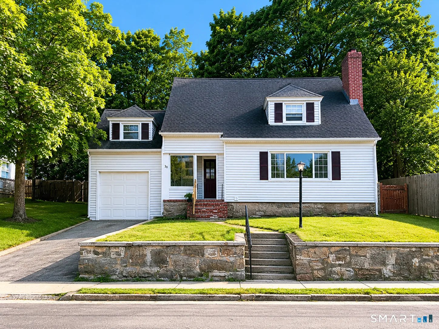 30 Crest Street, New London, CT