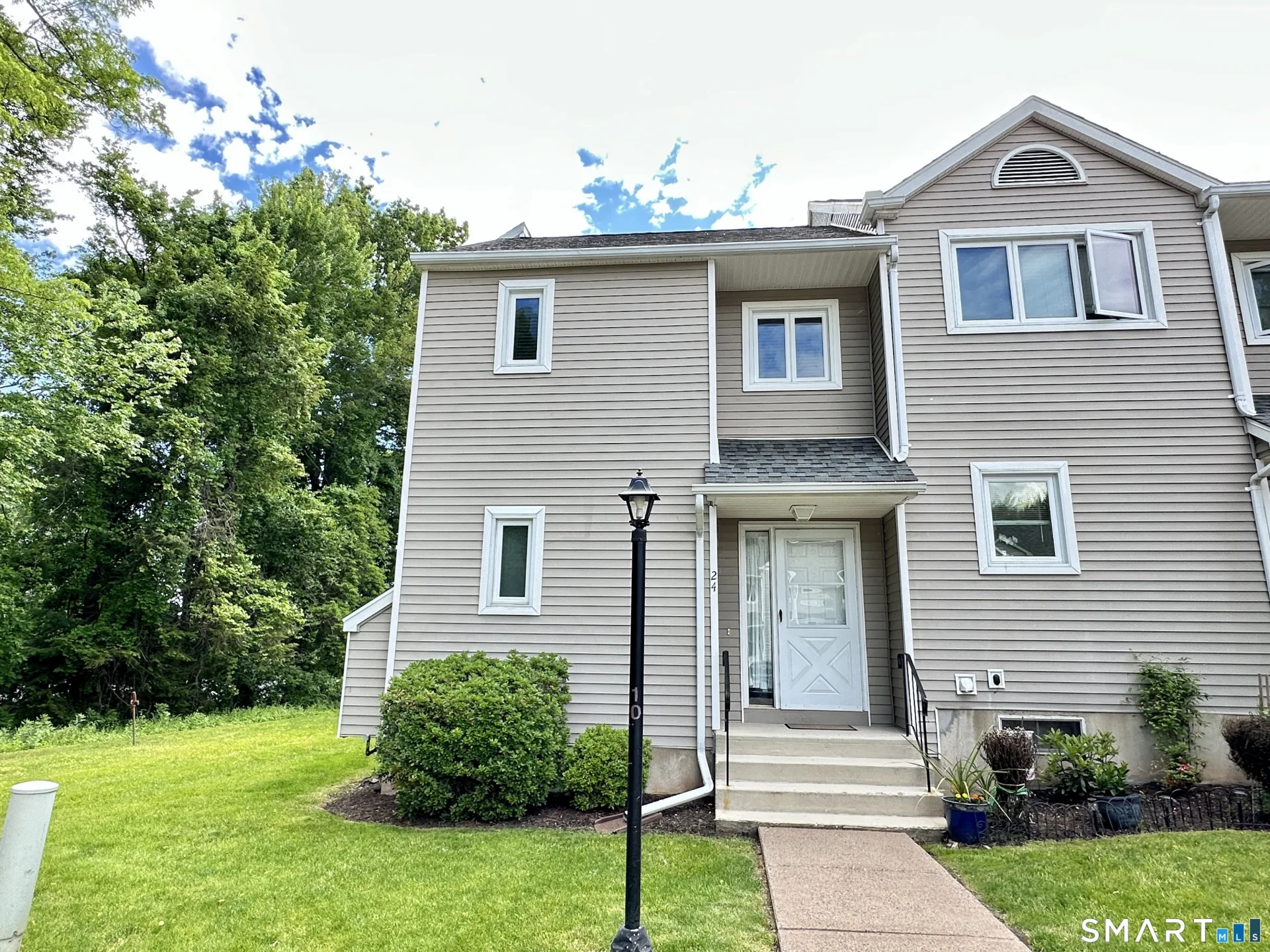 24 Oak Ridge Drive #24, Windsor Locks, CT