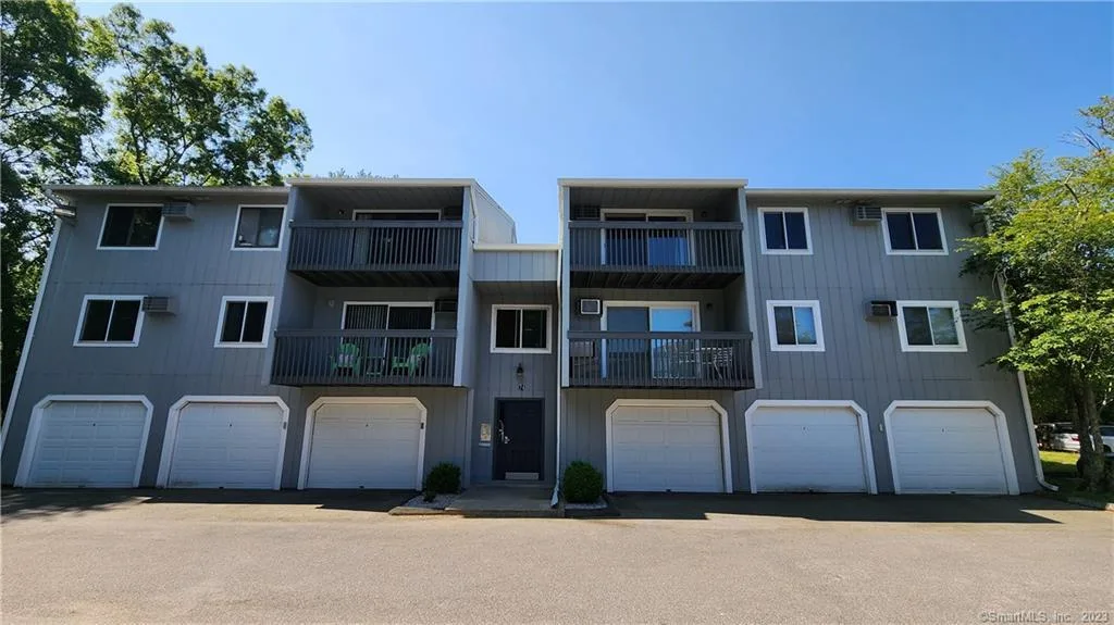 74 Buddington Road #6, Groton, CT