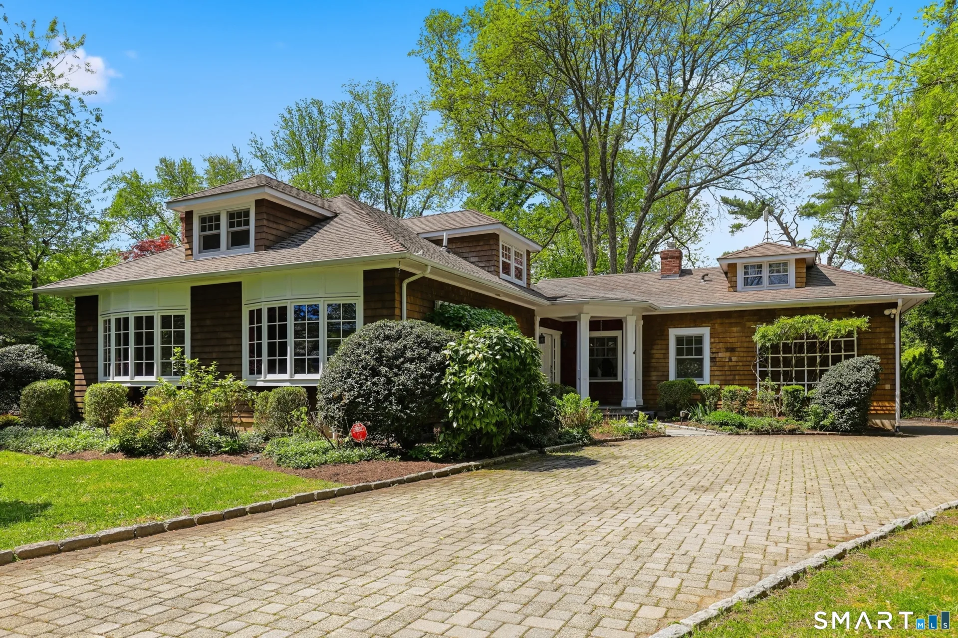 21 Nearwater Lane, Darien, CT
