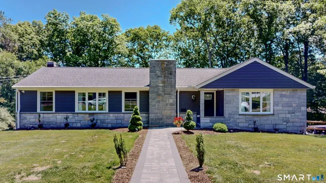 473 Summit Drive