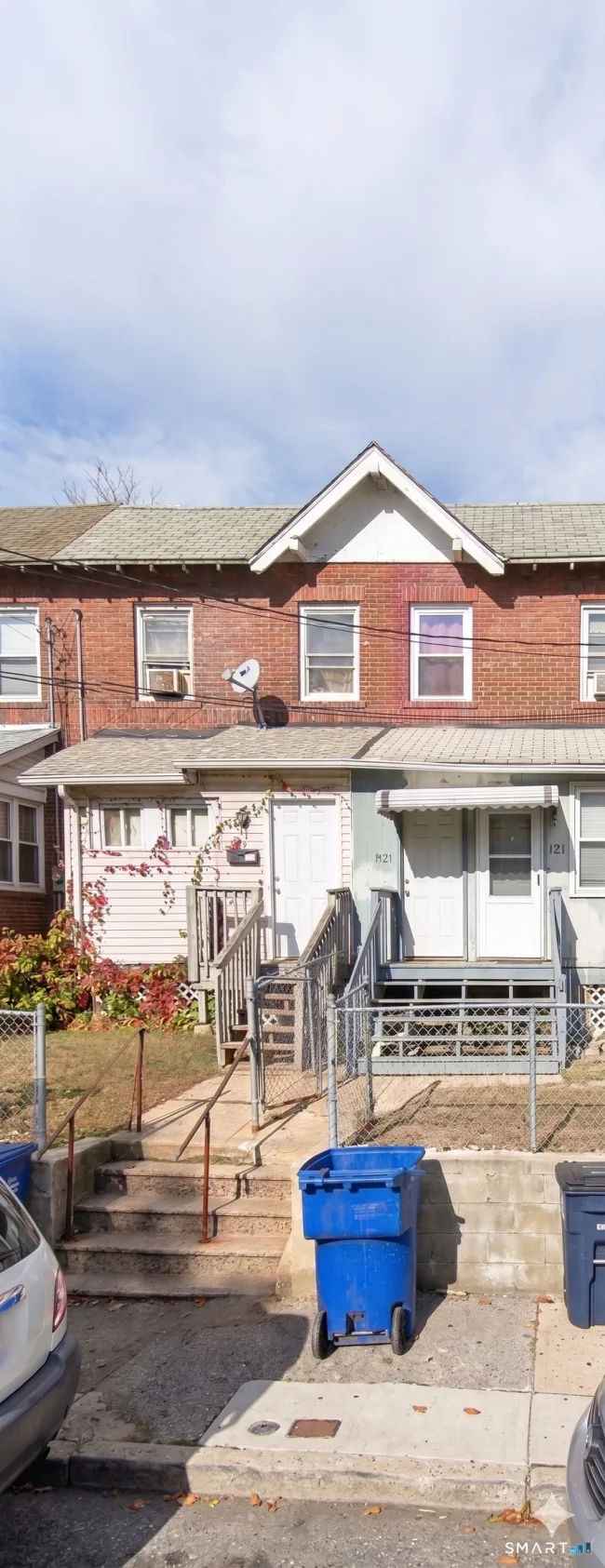 19 Ives Street
