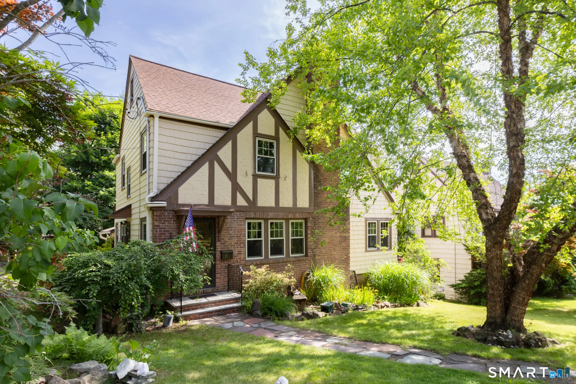 127 Roger Road, New Haven, CT