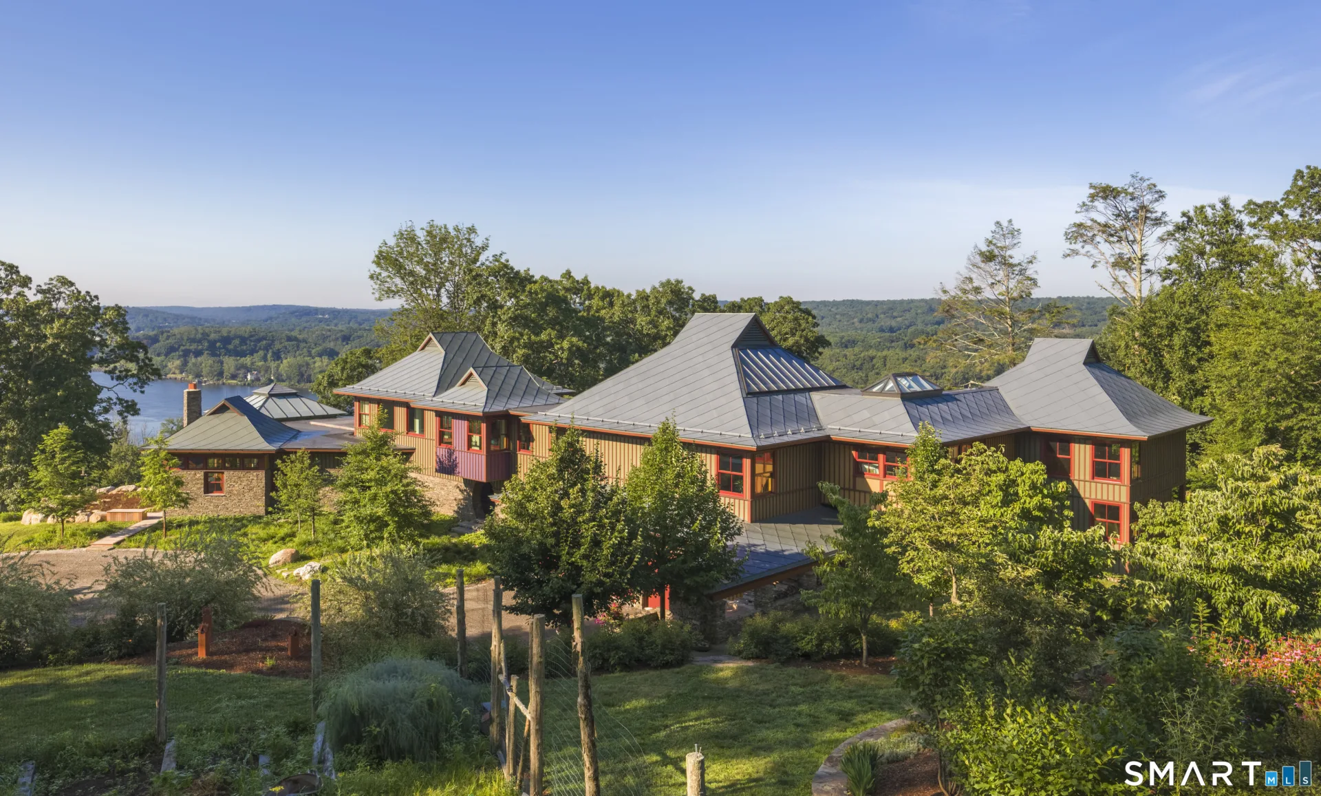 89 River Road, East Haddam, CT