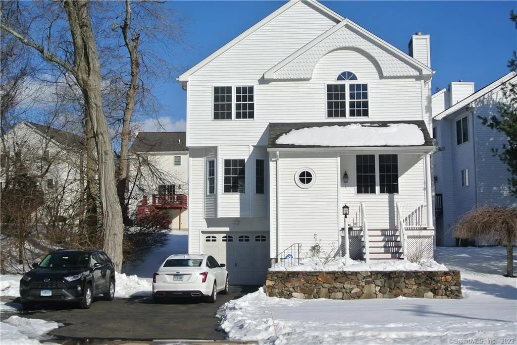 1260 Cutspring Road #1260, Stratford, CT
