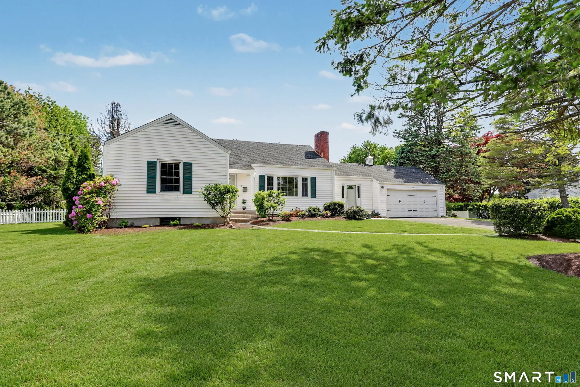 97 Ridgeview Avenue, Trumbull, CT