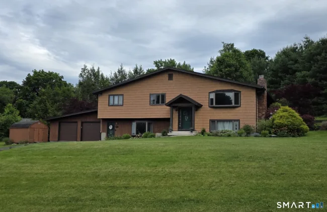 16 Apache Drive