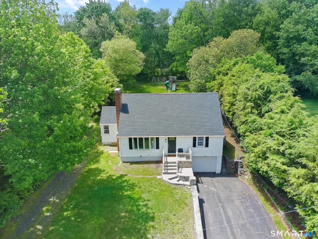21 Lone Oak Avenue