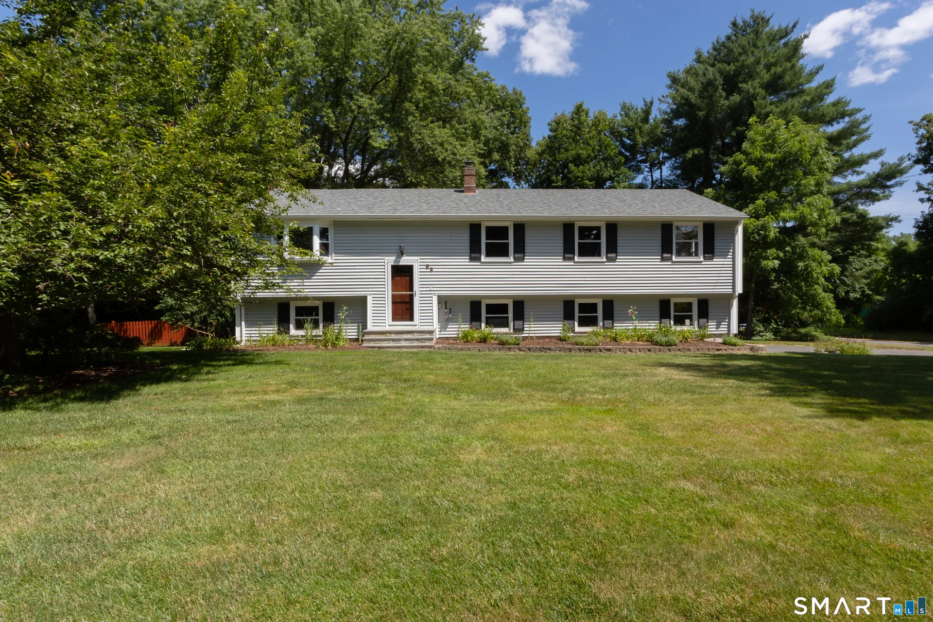 86 Simsbury Manor Drive, Simsbury, CT