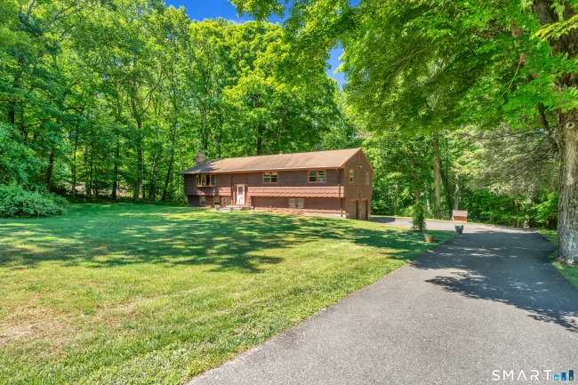 122 Fresh Meadow Drive