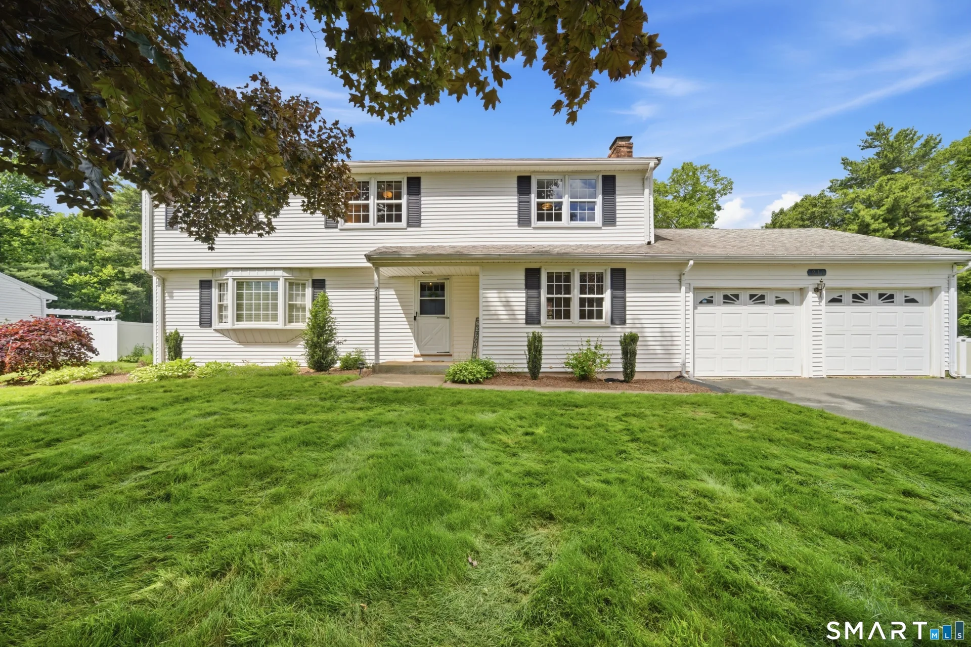 211 Valley View Road, Manchester, CT