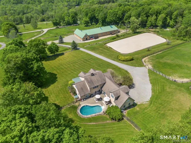 5 McCarthy Road, Beekman, CT