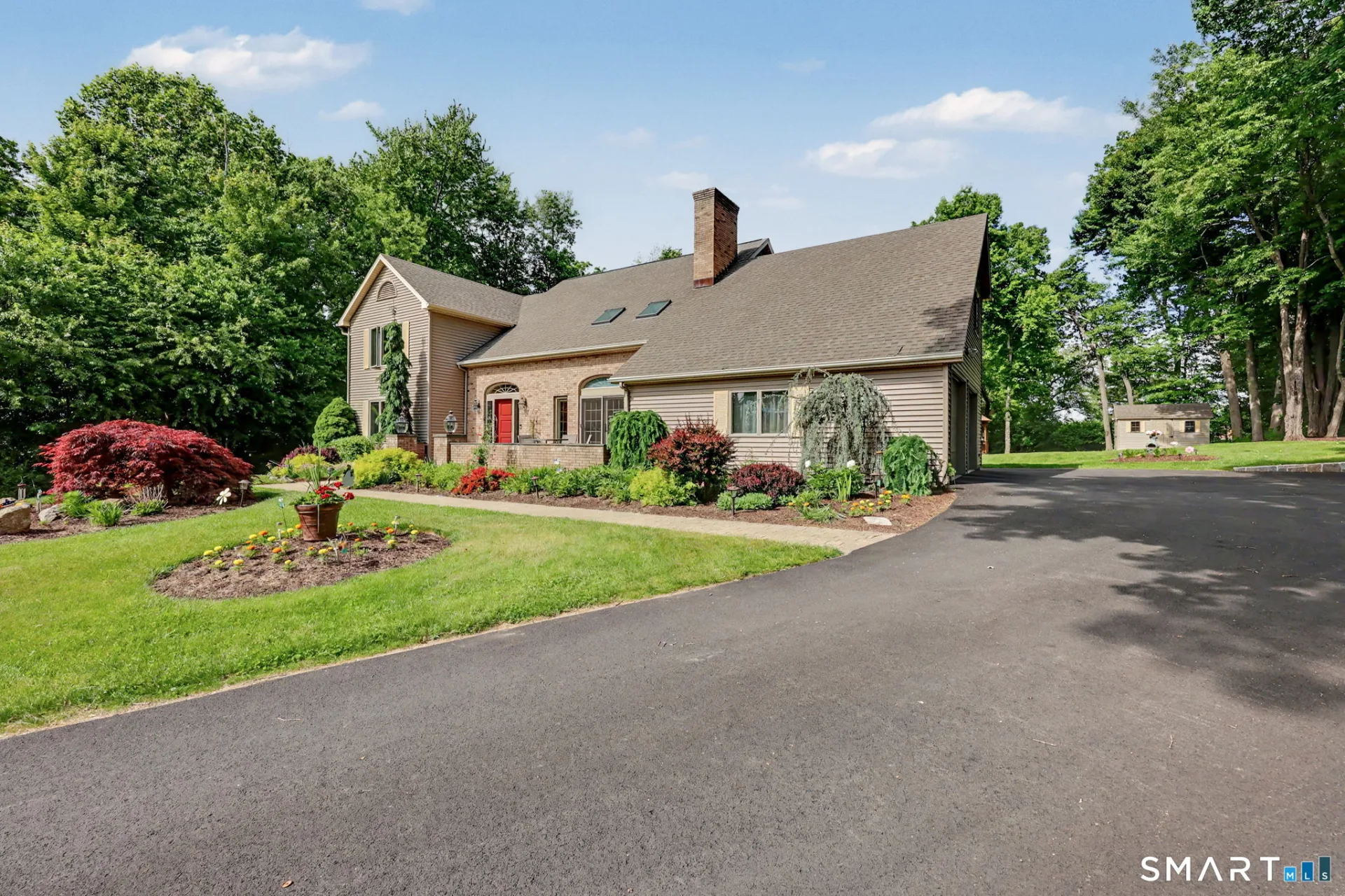 29 Woodridge Lane, New Fairfield, CT