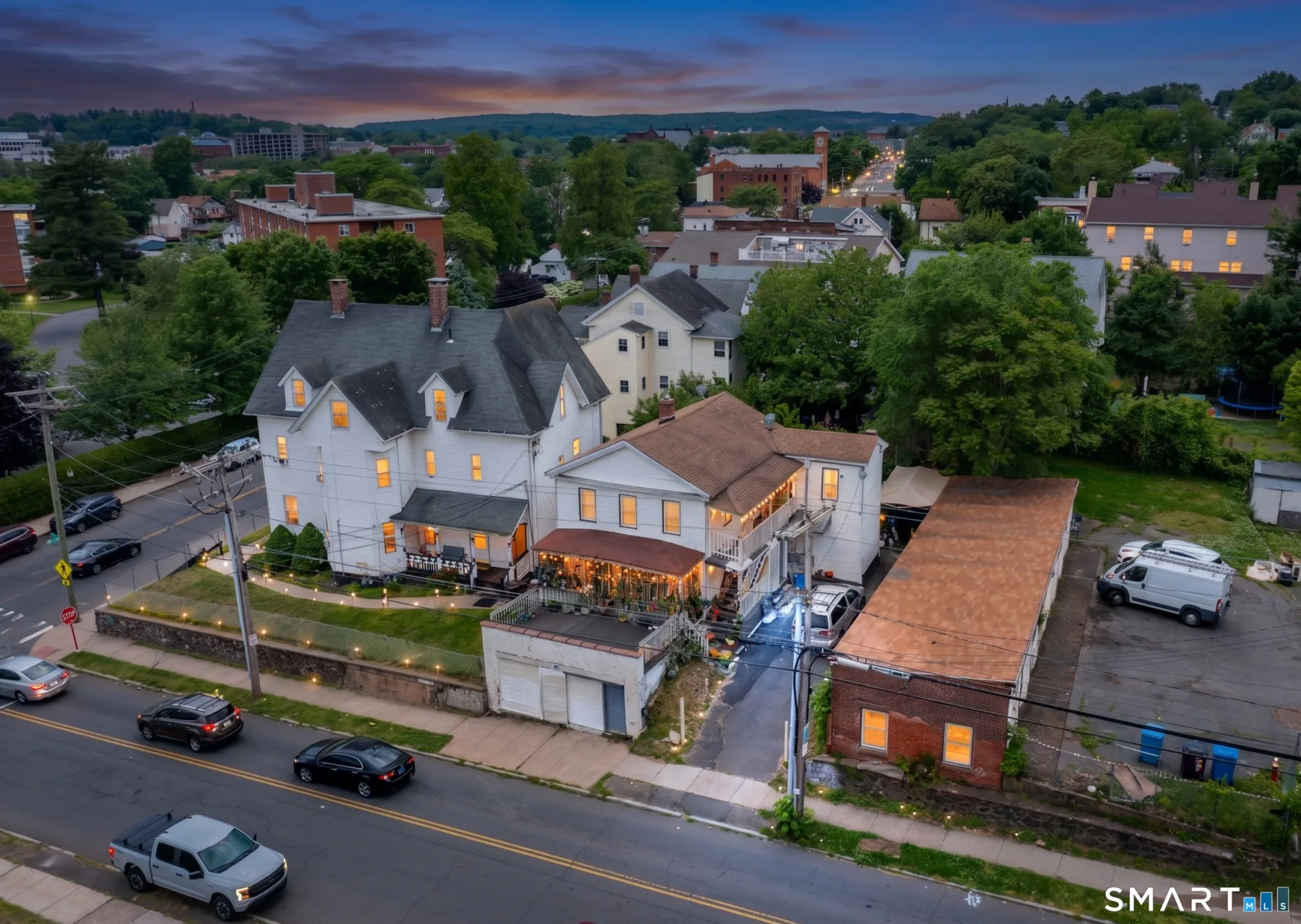 12 Oak Street, New Britain, CT