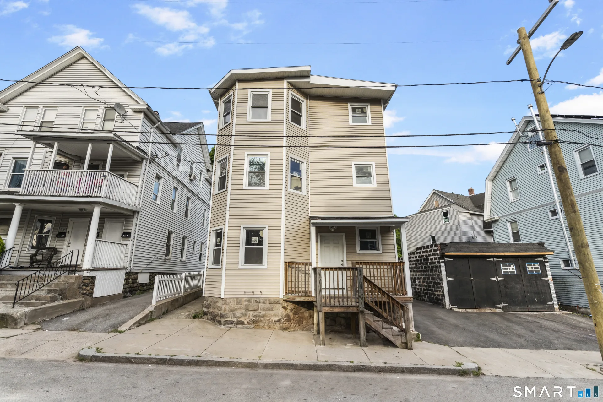 16 Vermont Street, Waterbury, CT
