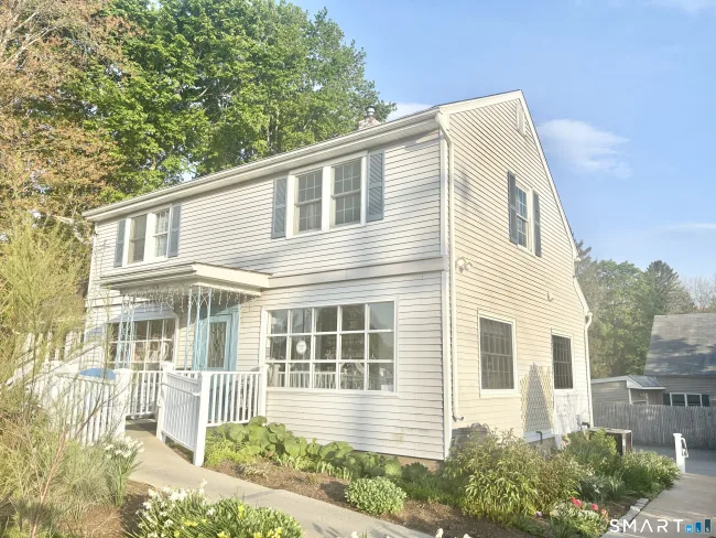 604 Middle Turnpike, Manchester, CT
