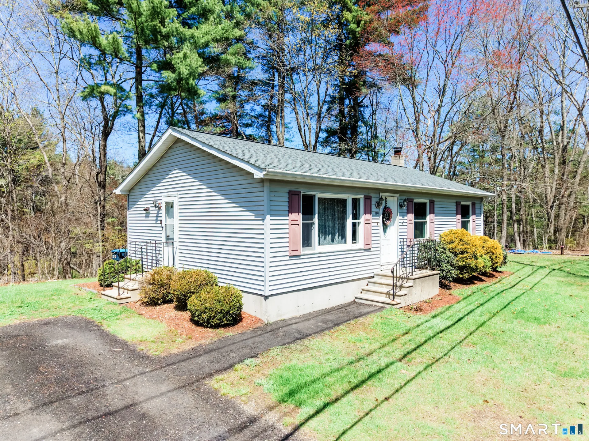 199 Mashentuck Road, Killingly, CT
