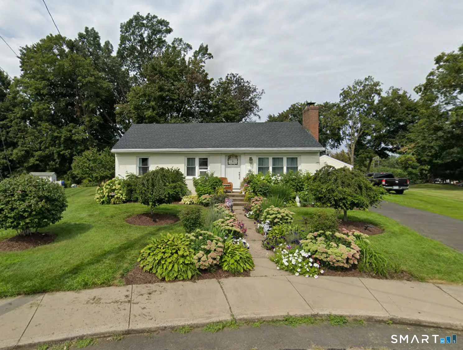 15 Sherwood Circle, Manchester, CT