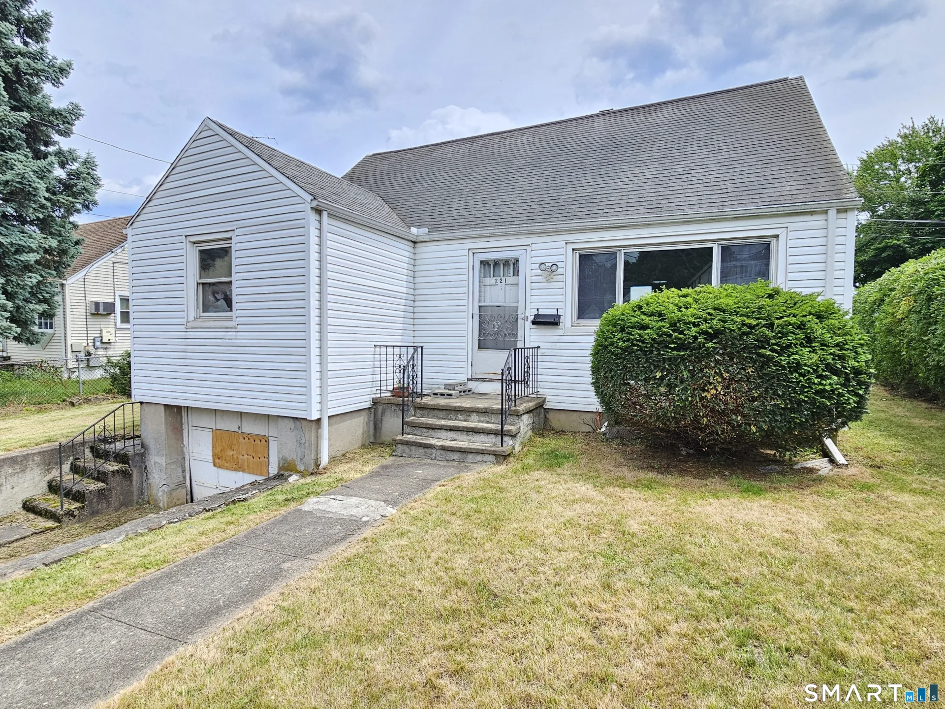 221 Truman Street, Bridgeport, CT
