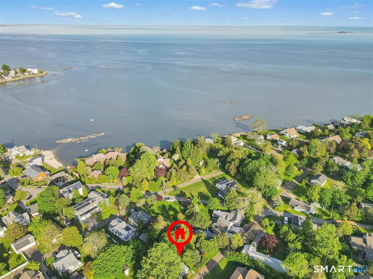 51 Highland Avenue, Guilford, CT