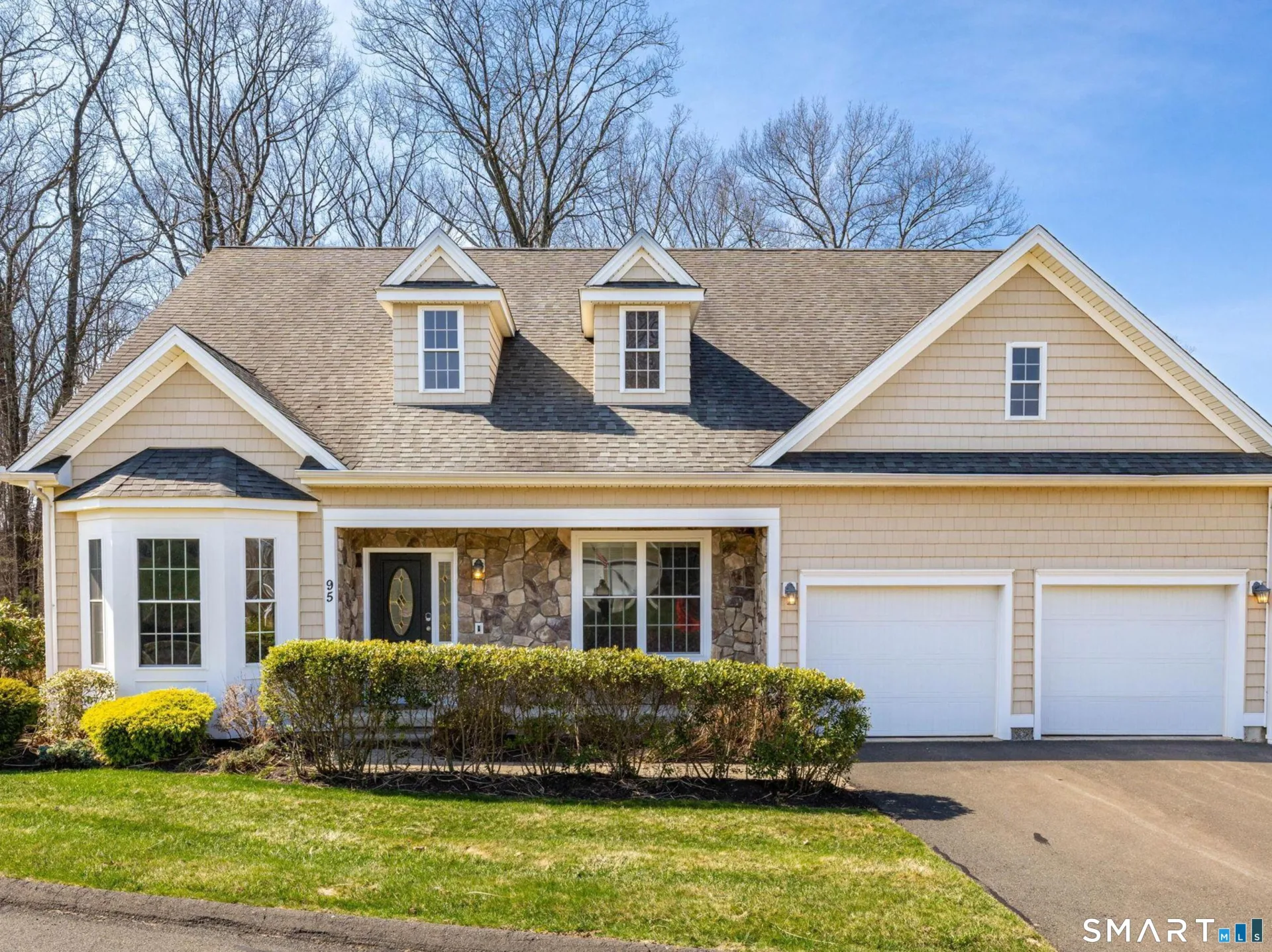 90 Apple Gate #95, Southington, CT