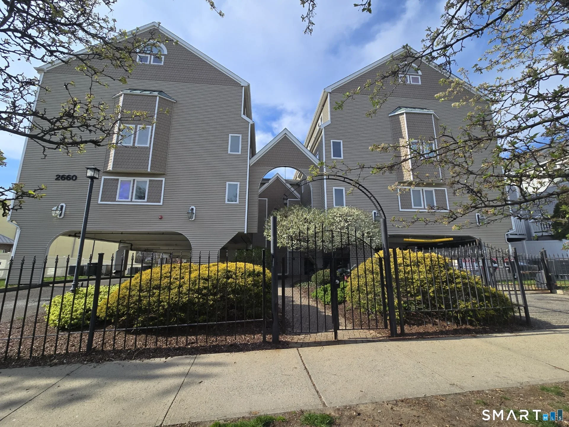 2660 North Avenue #211, Bridgeport, CT