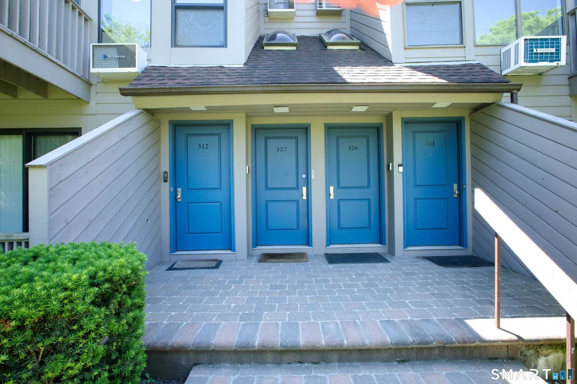 1465 East Putnam Avenue #327, Greenwich, CT