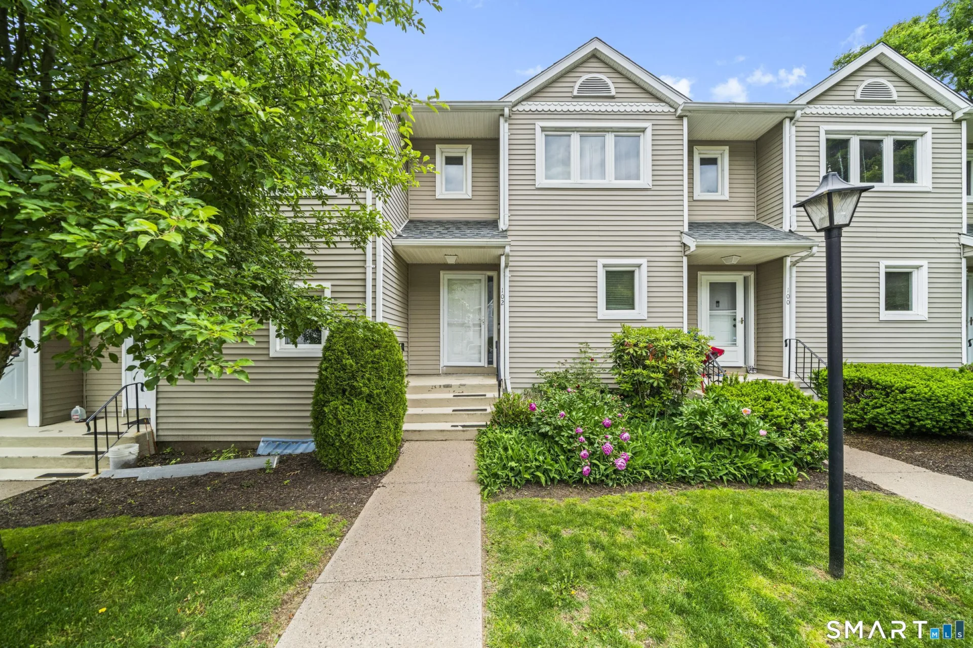 102 Oak Ridge Drive #102, Windsor Locks, CT