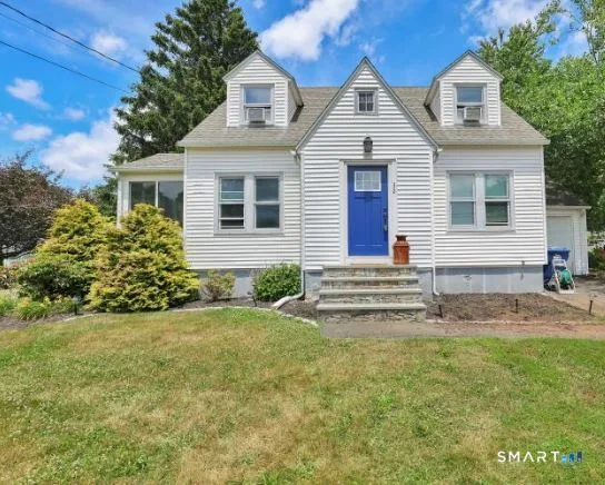 32 Maple Street, Middlefield, CT