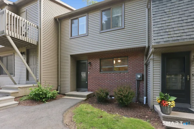 44 Conestoga Way #44