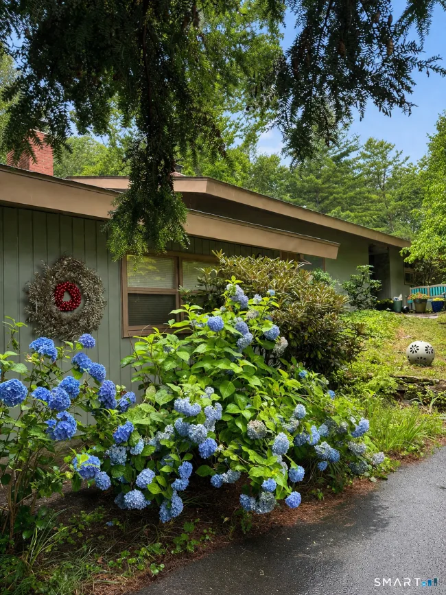 296 Ferguson Road, Manchester, CT