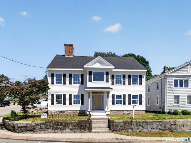 108 Thames Street