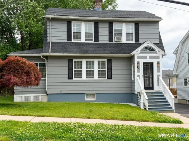 15 Ansonia Street