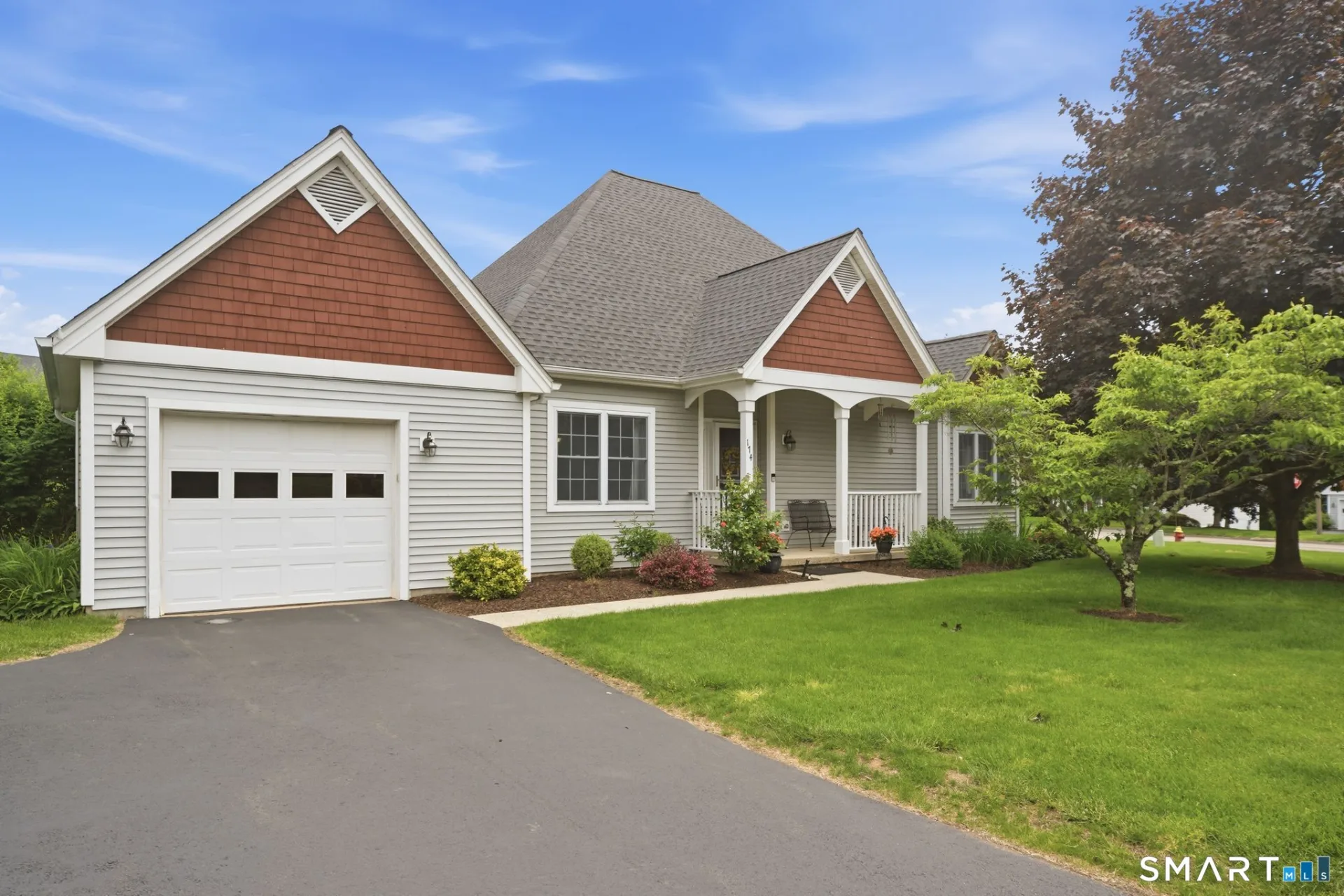 174 Thistle Pond Drive #174, Bloomfield, CT