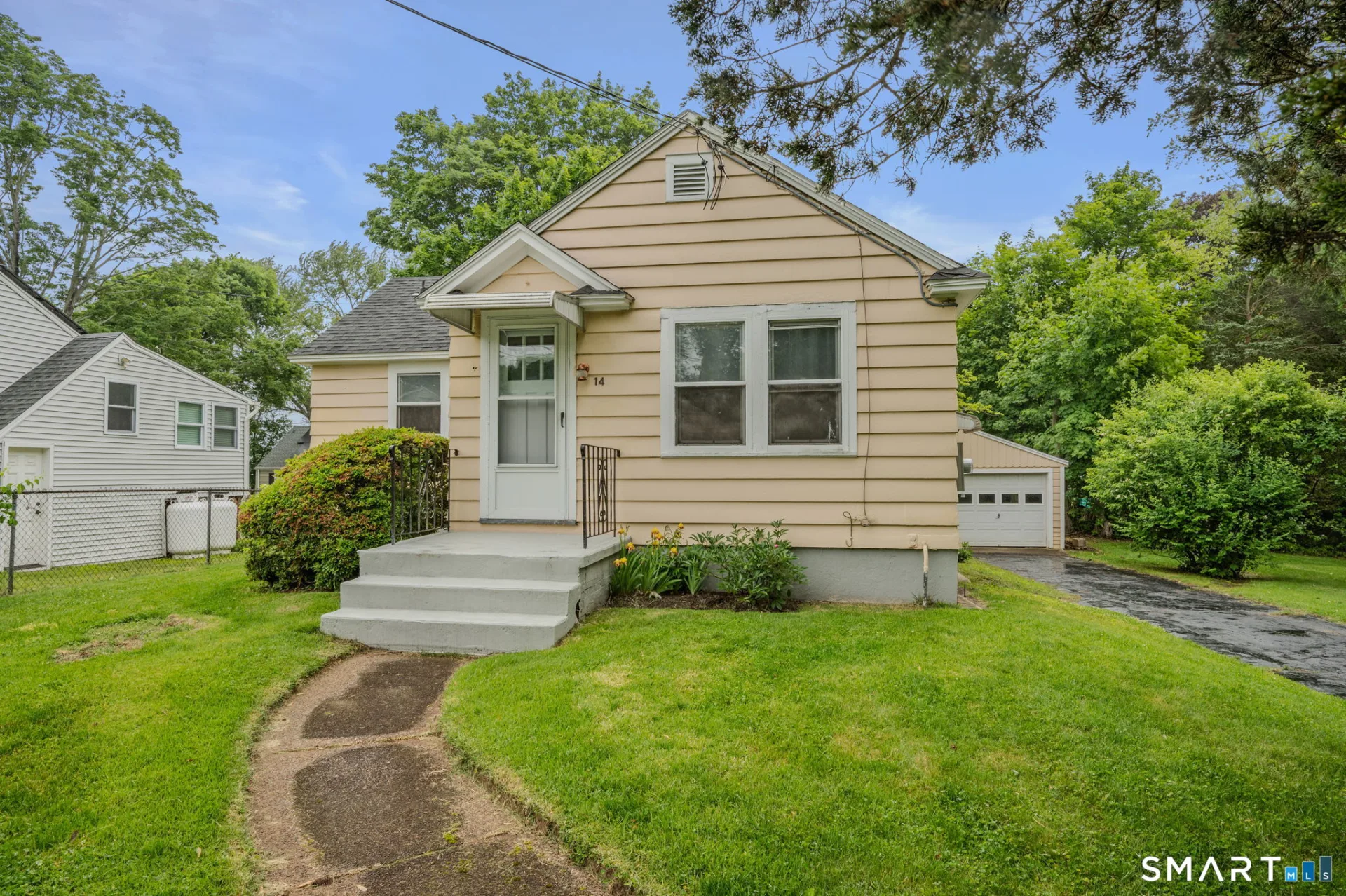 14 Tyler Place, Waterford, CT